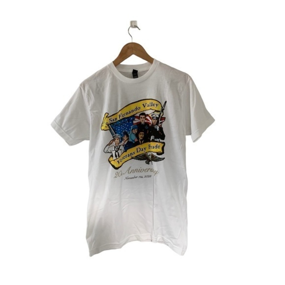 Limited Edition Veteran Days 2023 Size M‎
